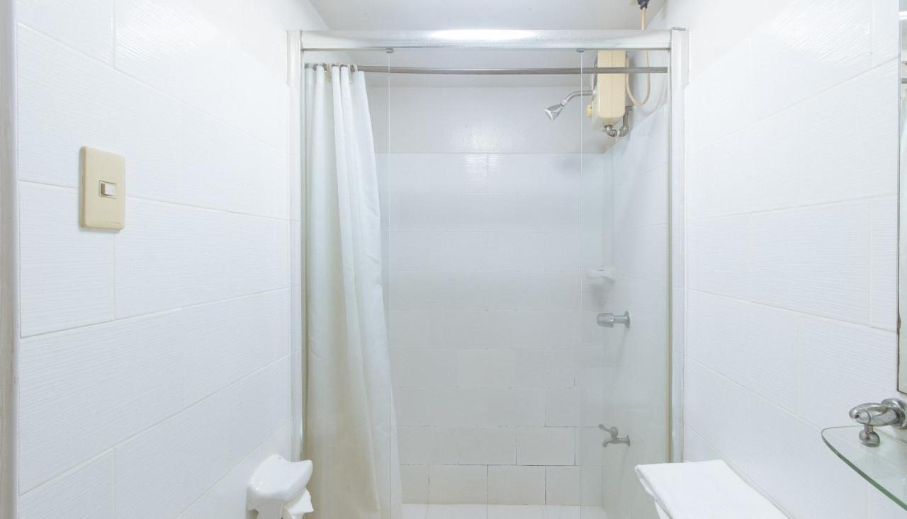 El Rico Suite Makati By Reddoorz Makati City Exterior photo