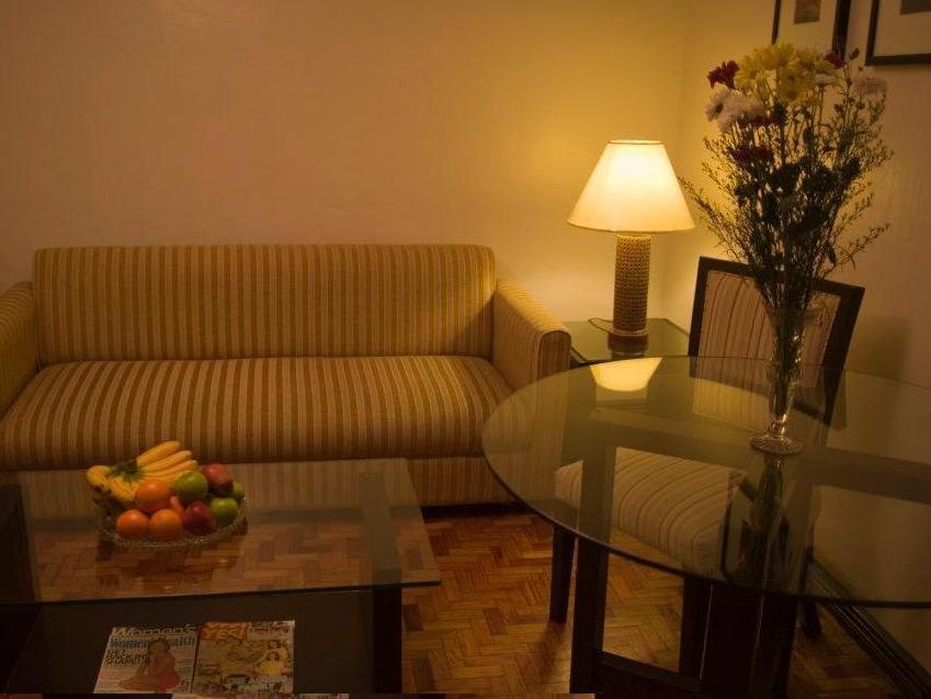 El Rico Suite Makati By Reddoorz Makati City Exterior photo